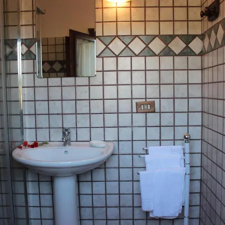 D Pietraia 11b Trilo Hotel apartamentowy Badesi