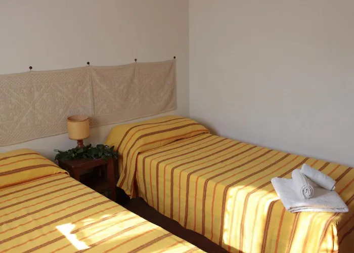 Apart Otel D Pietraia 11b Trilo 3*